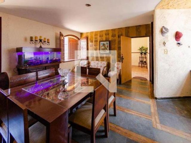 Casa à Venda Minas Brasil, 7 Quartos, 305 m² Belo Horizonte