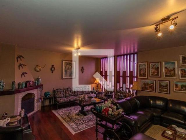 Casa à Venda Nova Campinas, 4 Quartos, 278 m2
