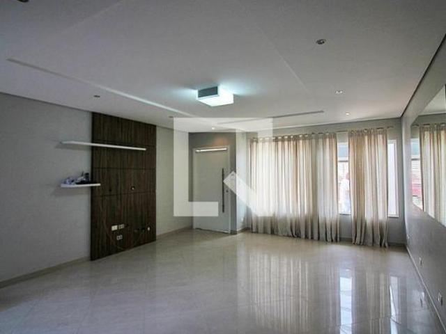 Casa à Venda Nova Petrópolis, 4 Quartos, 260 m² São Bernardo do Campo