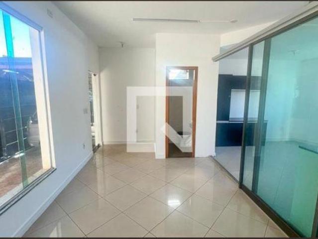 Casa à Venda Novo Glória, 3 Quartos, 198 m² Belo Horizonte