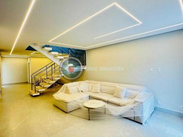 Casa à Venda no Condomínio Aruã