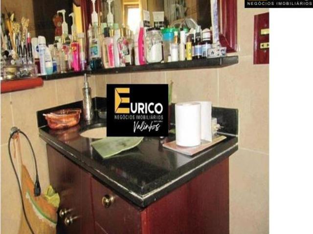Casa à venda no Condomínio Chácara Flora em Valinhos/SP
