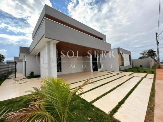 Casa à Venda no Condomínio Estância Quintas da Alvorada, Brasília 4 Suítes e Rua Tranquila