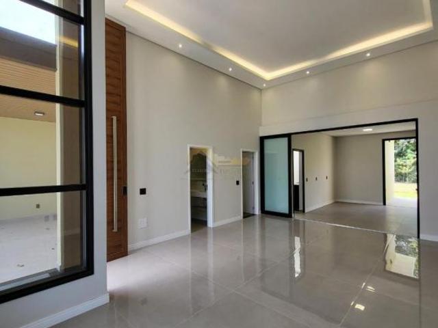 CASA A VENDA NO CONDOMÍNIO GRAN RESERVE EM INDAIATUBA NO INTERIOR DE SÃO PAULO