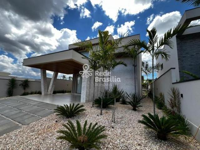 Casa a venda no Condomínio Le Premier Jardim Botânico 3 suítes