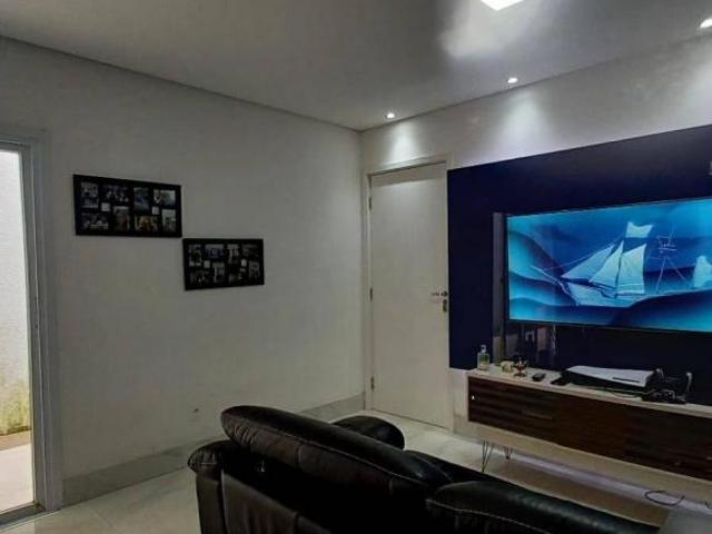 Casa a venda no condomínio Modernitá