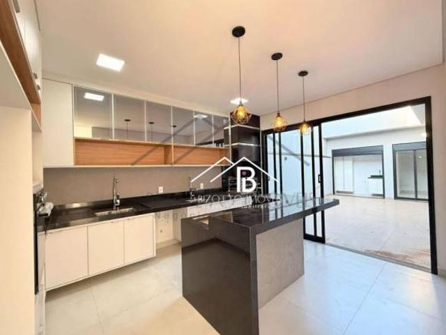Casa a venda no Condominio Park Gran Reserve com 3 suites e uma cozinha toda planejada em Indaiatuba