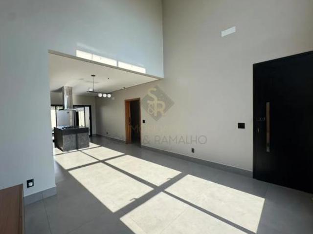 Casa à venda no Condomínio Quinta da Mata II, em Ribeirão Preto/SP, com 157,40m² de área construída