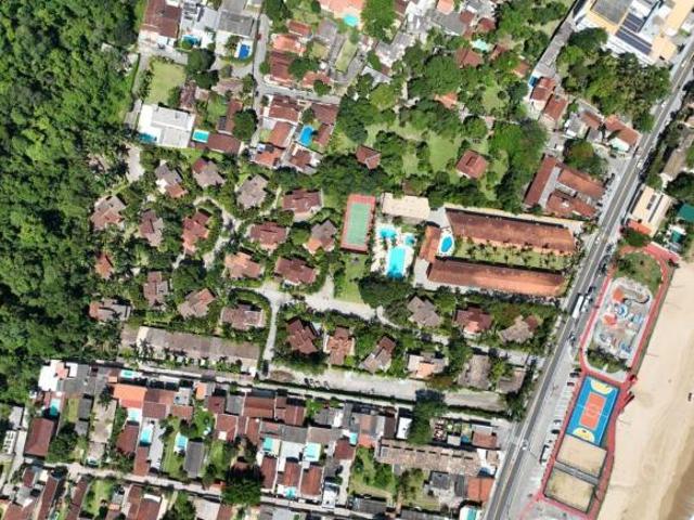 Casa à Venda no Condomínio Recanto do Barão – Frente ao Mar