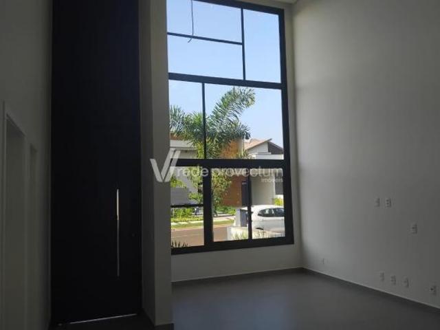 Casa a venda no Condomínio Royal Garden na cidade de Paulínia