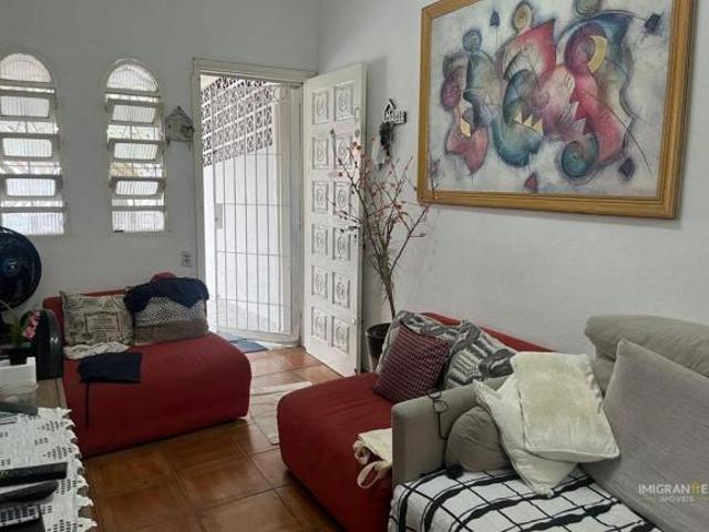 Casa à venda no Caiçara, em Praia Grande SP