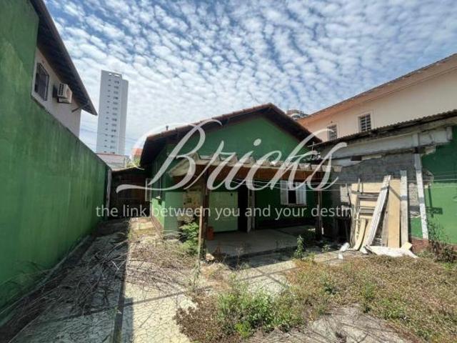 CASA A VENDA NO CAMPO BELO Terreno 300m²