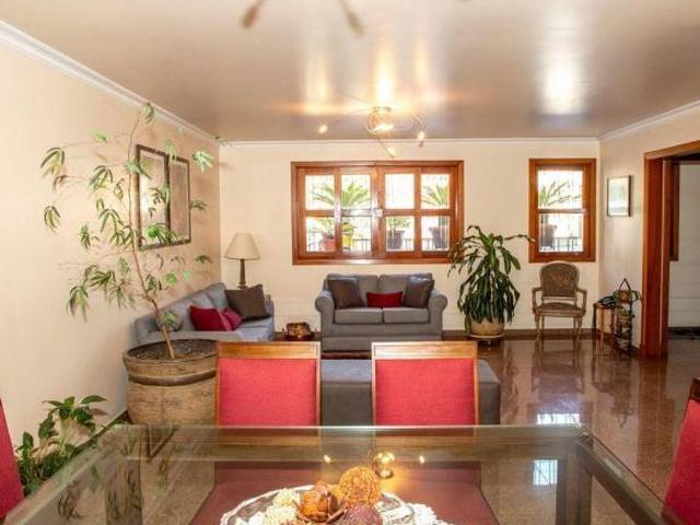 Casa à venda no Campo Belo com quintal, edícula e 3 dormitórios