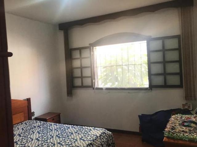 Casa à venda no Castelo
