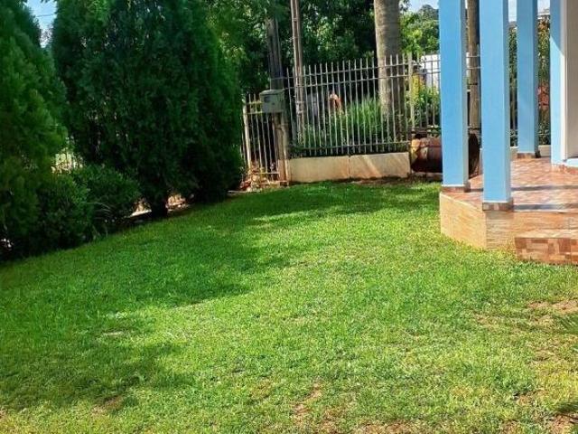 Casa à venda no Centro de Ibirubá RS: 2 quartos, 2 banheiros, 1 vaga, 105m² de área. Venha conferir!