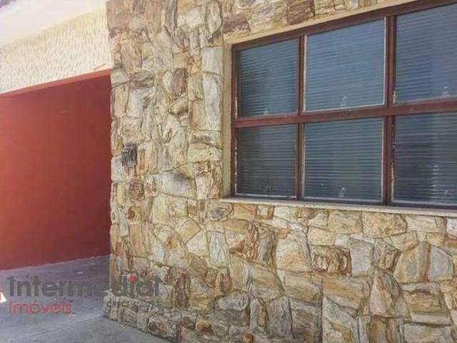 Casa à venda no centro de Iperó com 3 dormitórios