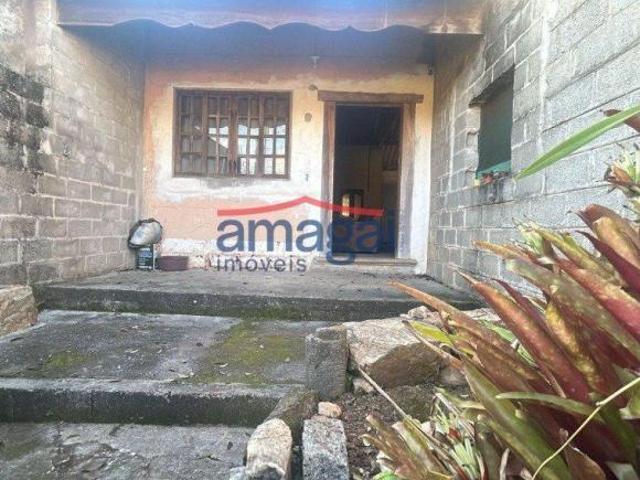 Casa à venda no Centro de Santa Branca