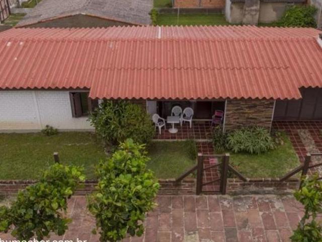 Casa à venda no Centro