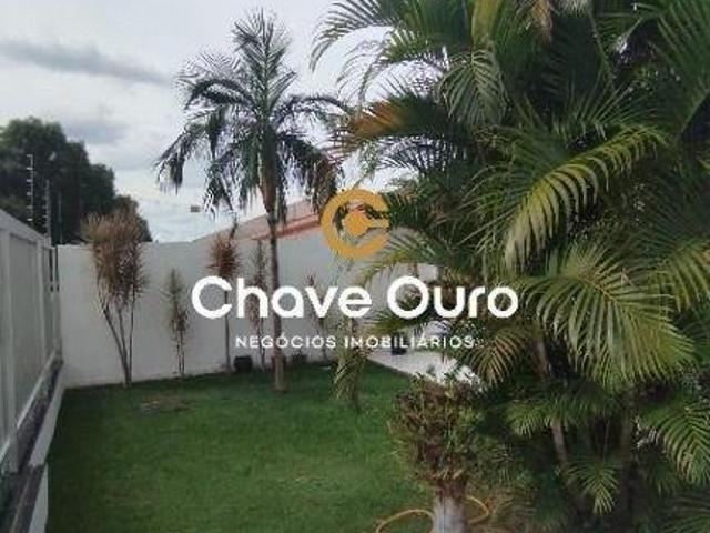 Casa à venda no Centro