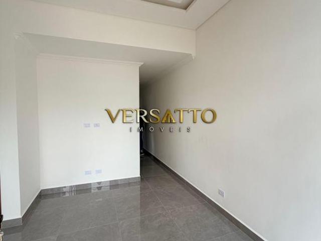 Casa à Venda no CIC em Curitiba | 2 Quartos | Frente para Rua | R$440Mil