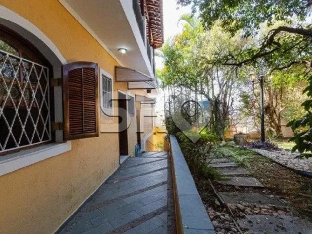 Casa à venda no Alto da Lapa com 3 dormitórios