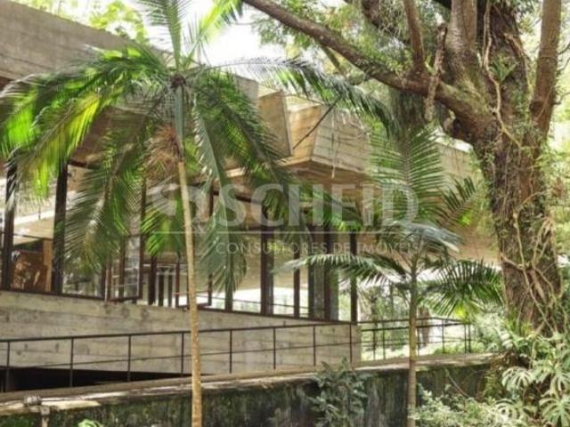 Casa a venda no Bolsão de Interlagos 4.369,00 M² de Terreno 5 dormitórios, 3 suítes e 20 vagas