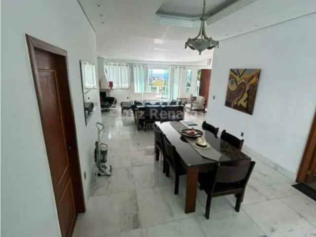 Casa a venda no bairro Mangabeiras