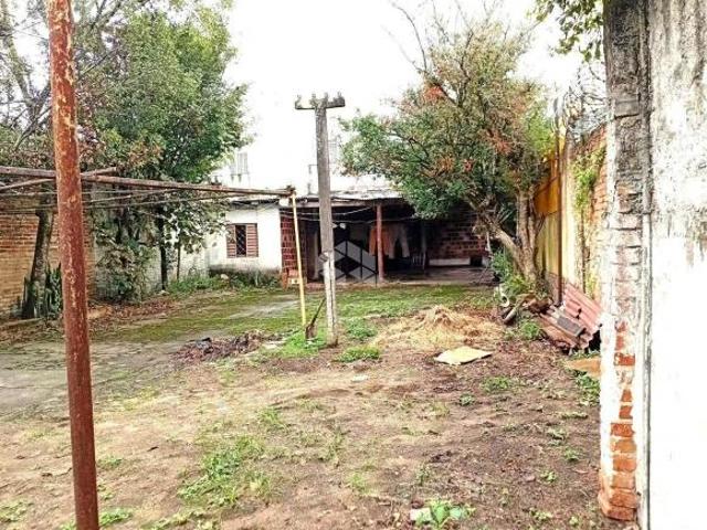 CASA À VENDA NO BAIRRO MEDIANEIRA