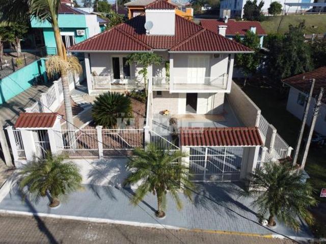 Casa à venda no bairro Morro Tico Tico Bom Princípio/RS