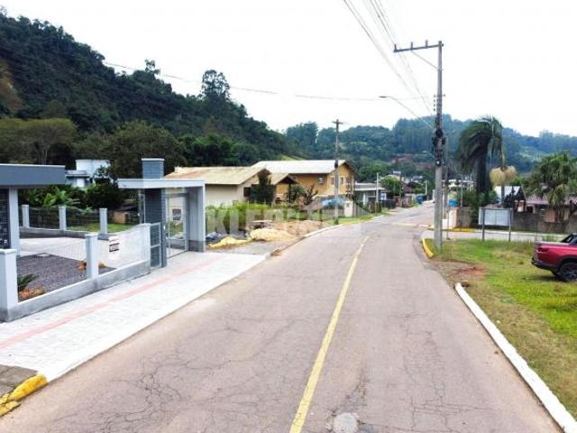 Casa à venda no bairro Nova Columbia Bom Princípio/RS