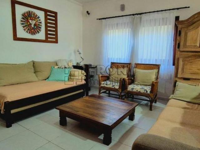 Casa à venda no Bairro Albatróz em Bertioga
