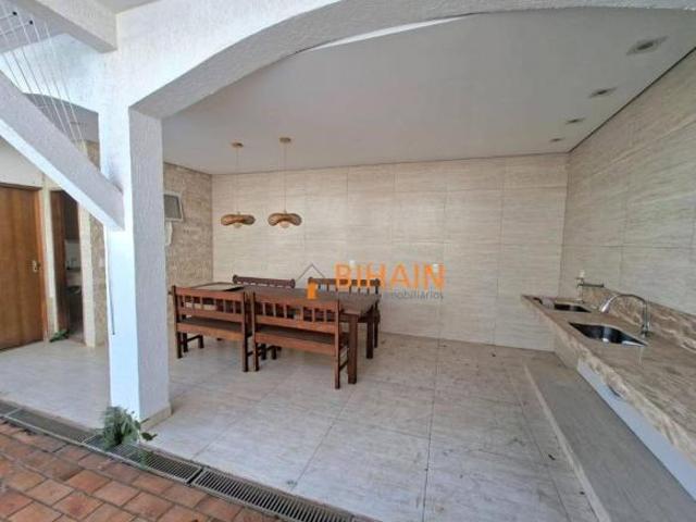 Casa à Venda no Bairro Alto Barroca com 370m2