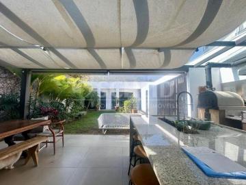 Casa à venda no bairro Alto da Boa Vista com 3 suites!