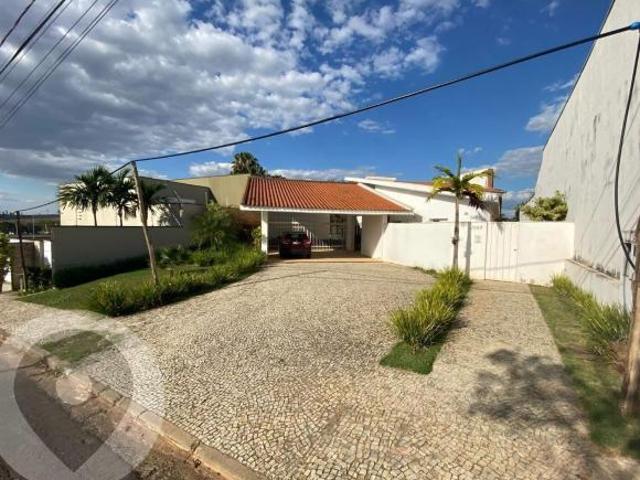 Casa à venda no bairro Bairro das Palmeiras