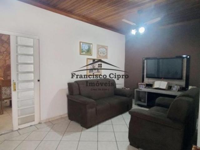 Casa à venda no bairro Cohab Parque Residencial Anna Guilhermina Rois Alves Guaratinguetá/SP