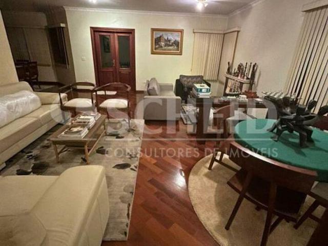 Casa a venda no bairro de Interlagos