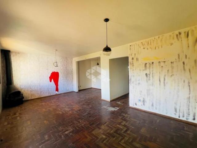 CASA À VENDA NO BAIRRO JUSCELINO KUBISTCHEK