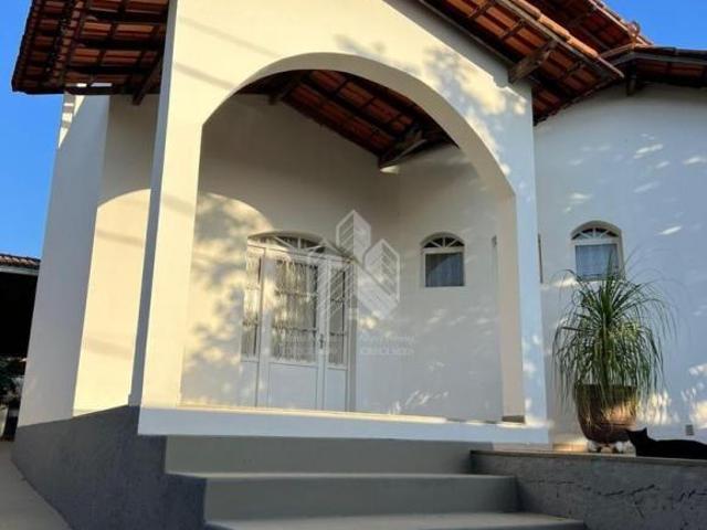 Casa à venda no bairro Jaraguá Montes Claros/MG