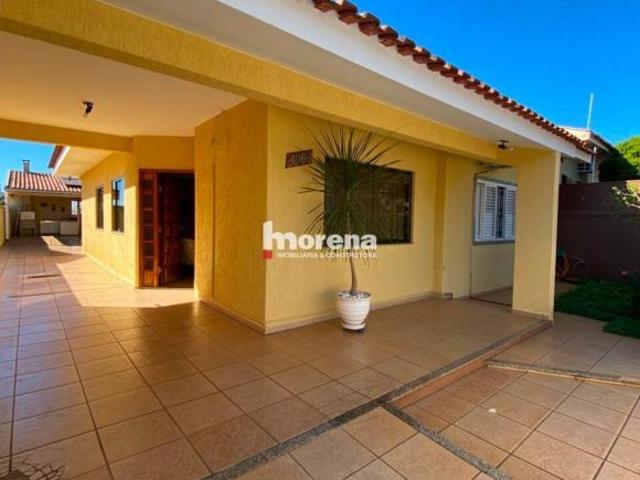 Casa à venda no bairro Jardim América Umuarama/PR