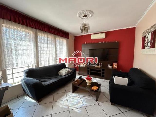 Casa à venda no bairro Jardim Bela Vista em Valinhos