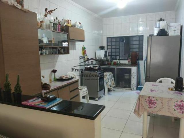 Casa à venda no bairro Jardim Esperança Guaratinguetá/SP