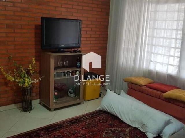Casa à venda no bairro Jardim Itapoan em Paulínia