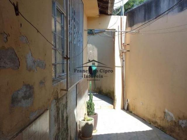 Casa à venda no bairro Jardim Modelo Guaratinguetá/SP