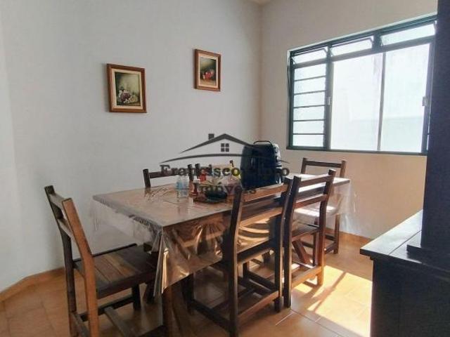 Casa à venda no bairro Jardim Rony Guaratinguetá/SP