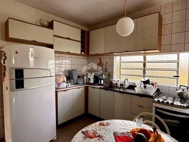 Casa à venda no bairro Pé de Plátano, em Santa Maria
