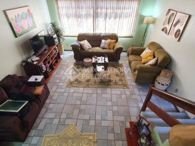 Casa à Venda no bairro Petrópolis em Novo Hamburgo