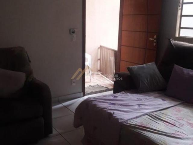 Casa à Venda no Bairro Planalto Verde em Ribeirão Preto/ SP