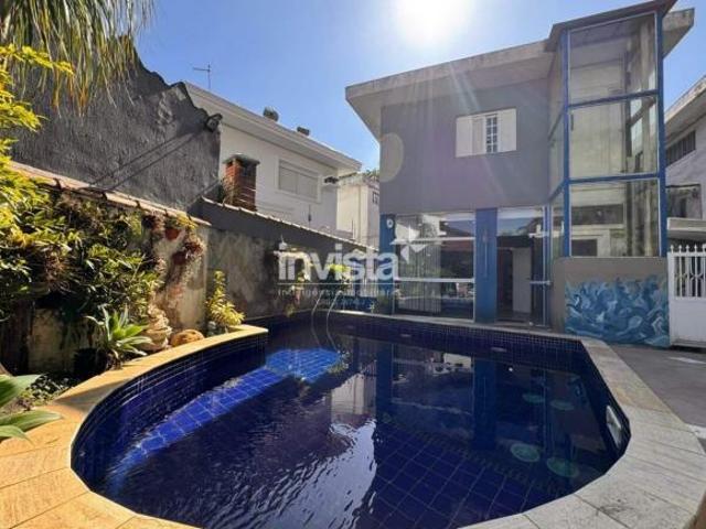 Casa à venda no bairro Ponta da Praia