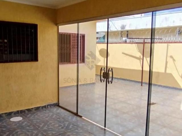 Casa à venda no bairro Sumarezinho, em Ribeirão Preto/SP