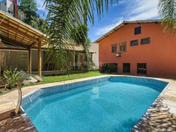 Casa à venda no bairro Santa Lúcia
